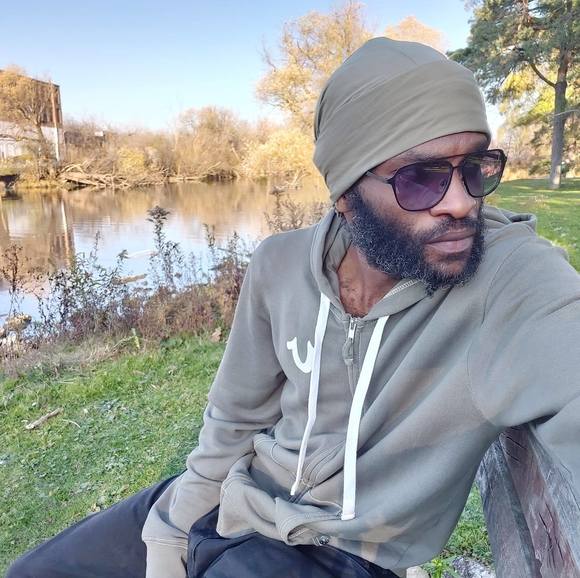 Meet your Posher, Dwayne - Picture 1 of 1